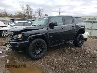 2024 GMC Hummer EV 2X with VIN 1GKB0NDE0RU109550, listed as a Copart auction lot 81728944 with 5,426 mi miles and Salvage Title. Bid and sale history available at carsss.com. Image 1.
