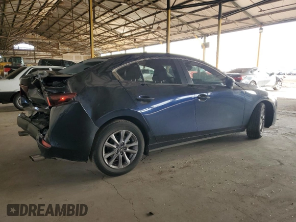 2022 Mazda 3 2.0 with VIN 3MZBPAA76NM304828, listed as a Copart auction lot 50623405 with 17,037 mi miles and Salvage Title. Bid and sale history available at DreamBid. Image 3.