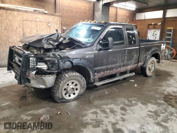 2005 Ford F-250 XL z VIN 1FTSX215X5EC77078, wystawiony jako Copart lot #43206515 z przebiegiem 174 764 mil mil oraz Szkoda całkowita • Salvage title. Historia ofert i sprzedaży dostępna na DreamBid. Obrazek 1.