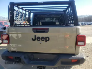2022 Jeep Gladiator Willys with VIN 1C6HJTAG8NL170875, listed as a Copart auction lot 42949515 with 27,770 mi miles and Salvage title. Bid and sale history available at DreamBid. Image 6.