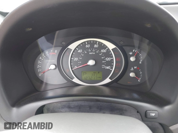 2006 Hyundai Tucson GLS with VIN KM8JN12D06U368350, listed as a IAAI auction lot 41645473 with 127,217 mi miles. Bid and sale history available at carsss.com. Image 7.