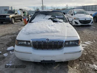 2001 Mercury Grand Marquis GS z VIN 2MEFM74W61X695639, wystawiony jako Copart lot #42099295 z przebiegiem 137 501 mil mil oraz Nie do naprawy • Non repairable. Historia ofert i sprzedaży dostępna na DreamBid. Obrazek 5.