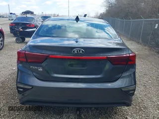 2021 Kia Forte FE with VIN 3KPF24AD6ME310406, listed as a IAAI auction lot 41888723 with 59,281 mi miles. Bid and sale history available at carsss.com. Image 17.