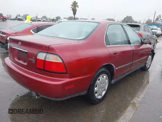 1996 Honda Accord LX with VIN 1HGCD5639TA011773, listed as a IAAI auction lot 41583086 with 148,439 mi miles and . Bid and sale history available at carsss.com. Image 4.