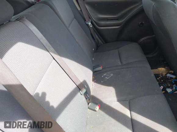2005 Pontiac Vibe z VIN 5Y2SL66805Z459161, wystawiony jako IAAI lot #41937301 z przebiegiem 258 935 mil mil oraz . Historia ofert i sprzedaży dostępna na DreamBid. Obrazek 8.