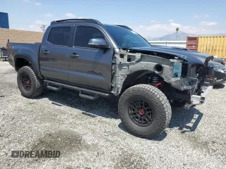 2023 Toyota Tacoma SR z VIN 3TYCZ5AN3PT165207, wystawiony jako Copart lot #54628175 z przebiegiem 15 932 mil mil oraz Szkoda całkowita • Salvage title. Historia ofert i sprzedaży dostępna na DreamBid. Obrazek 4.
