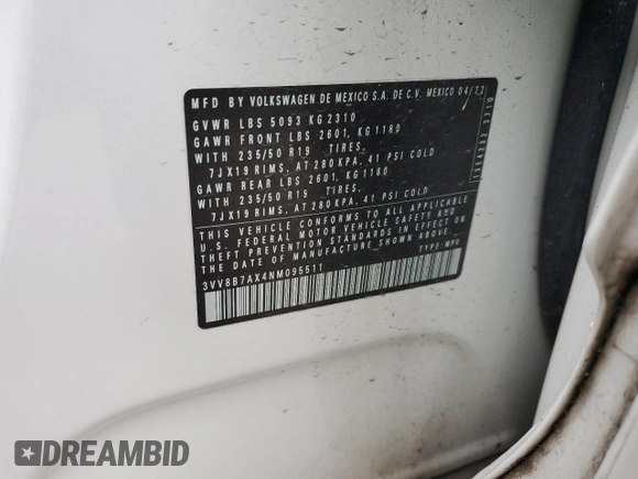 2022 Volkswagen Tiguan SE R-Line Black z VIN 3VV8B7AX4NM095511, wystawiony jako Copart lot #45333955 z przebiegiem 13 679 mil mil oraz Szkoda całkowita • Salvage title. Historia ofert i sprzedaży dostępna na DreamBid. Obrazek 14.
