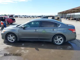 2015 Nissan Altima 2.5 z VIN 1N4AL3AP4FC238472, wystawiony jako IAAI lot #42296237 z przebiegiem 158 731 mil mil oraz . Historia ofert i sprzedaży dostępna na DreamBid. Obrazek 15.