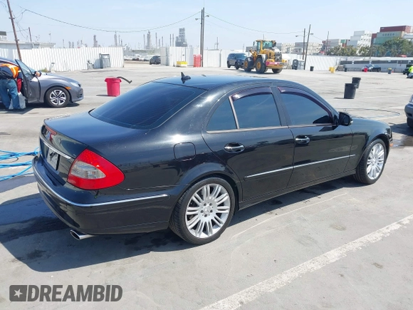 2007 Mercedes-Benz E 350 with VIN WDBUF56X97B133970, listed as a IAAI auction lot 42087042 with 125,113 mi miles and . Bid and sale history available at carsss.com. Image 4.