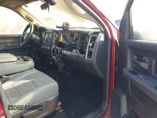 2017 Ram 1500 Express z VIN 3C6RR7KTXHG714195, wystawiony jako IAAI lot #41793414 z przebiegiem Nie podano mil oraz . Historia ofert i sprzedaży dostępna na DreamBid. Obrazek 5.