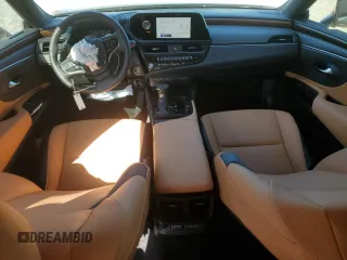 2025 Lexus ES with VIN 58ADZ1B1XSU187007, listed as a Copart auction lot 49093355 with 3,096 mi miles and Salvage Title. Bid and sale history available at carsss.com. Image 8.