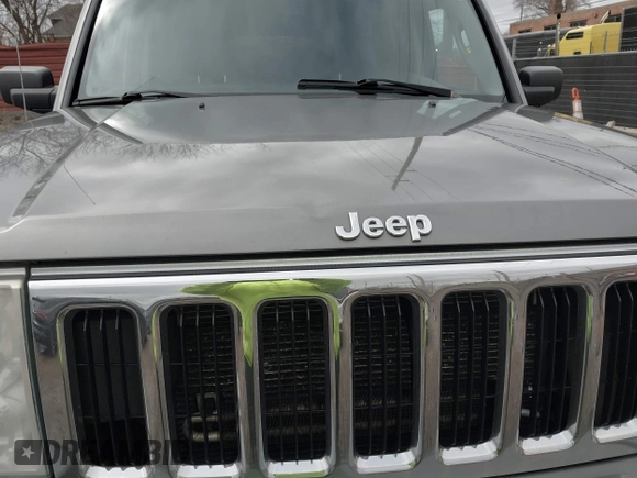 2008 Jeep Commander Sport with VIN 1J8HG48K98C135234, listed as a IAAI auction lot 41920183 with 247,452 mi miles. Bid and sale history available at carsss.com. Image 6.