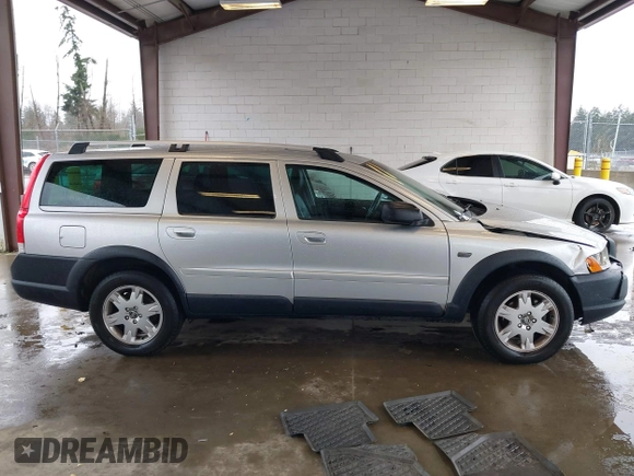 2006 Volvo XC70 with VIN YV4SZ592X61210458, listed as a IAAI auction lot 41663456 with 179,475 mi miles. Bid and sale history available at carsss.com. Image 13.