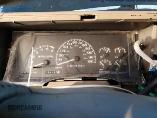 1999 Cadillac Escalade z VIN 1GYEK13R7XR405790, wystawiony jako Copart lot #84478384 z przebiegiem 244 195 mil mil oraz Szkody całkowita. Historia ofert i sprzedaży dostępna na DreamBid. Obrazek 9.