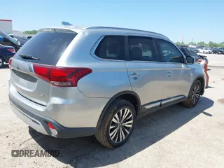 2020 Mitsubishi Outlander SE z VIN JA4AD3A30LZ029043, wystawiony jako IAAI lot #41976692 z przebiegiem 98 536 mil mil oraz . Historia ofert i sprzedaży dostępna na DreamBid. Obrazek 4.