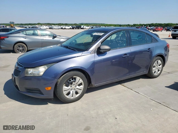 2013 Chevrolet Cruze LS with VIN 1G1PA5SH5D7293928, listed as a Copart auction lot 52343865 with 125,228 mi miles and Clean Title. Bid and sale history available at carsss.com. Image 1.