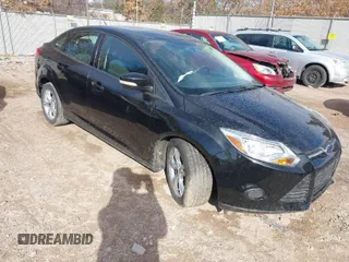 2013 Ford Focus SE z VIN 1FADP3F28DL312357, wystawiony jako IAAI lot #41798311 z przebiegiem 98 280 mil mil oraz . Historia ofert i sprzedaży dostępna na DreamBid. Obrazek 1.