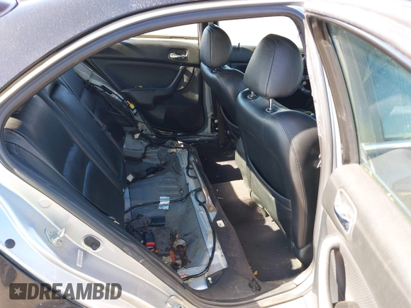 2004 Acura TSX z VIN JH4CL95844C033917, wystawiony jako IAAI lot #42075581 z przebiegiem 212 186 mil mil oraz . Historia ofert i sprzedaży dostępna na DreamBid. Obrazek 8.