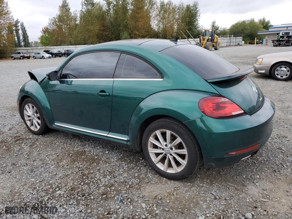 2018 Volkswagen Beetle SE with VIN 3VWJD7AT6JM711272, listed as a Copart auction lot 72000634 with 45,178 mi miles and Salvage Title. Bid and sale history available at carsss.com. Image 2.