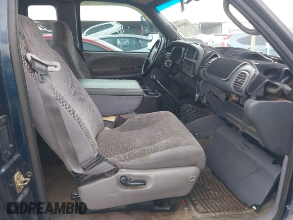 2001 Dodge 2500 with VIN 1B7KC23W31J257760, listed as a IAAI auction lot 42085400 with 231,965 mi miles. Bid and sale history available at carsss.com. Image 5.