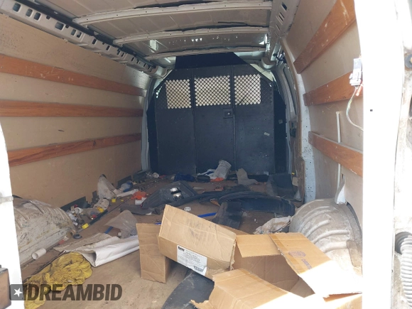 2014 GMC Savana Cargo z VIN 1GTW7GCA4E1162248, wystawiony jako IAAI lot #41627931 z przebiegiem 164 493 mil mil oraz . Historia ofert i sprzedaży dostępna na DreamBid. Obrazek 8.