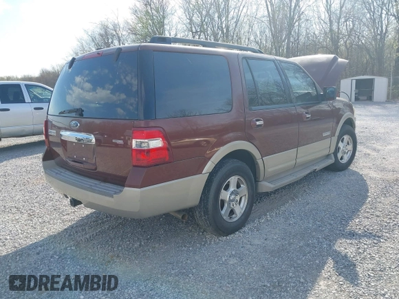 2007 Ford Expedition Eddie Bauer с VIN 1FMFU17527LA44365, выставлен на аукционе IAAI как лот 41886317 с пробегом 236 422 миль миль и . История ставок и продаж доступна на DreamBid. Изображение 4.