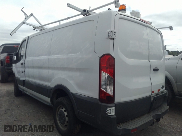 2016 Ford Transit Cargo z VIN 1FTYR1YM0GKB55345, wystawiony jako IAAI lot #40200213 z przebiegiem 121 480 mil mil oraz . Historia ofert i sprzedaży dostępna na DreamBid. Obrazek 3.