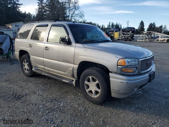 2004 GMC Yukon Denali with VIN 1GKEK63UX4J210336, listed as a Copart auction lot 47892615 with 375,952 mi miles and Salvage Title. Bid and sale history available at carsss.com. Image 4.