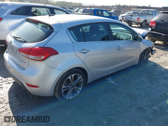 2016 Kia Forte EX with VIN KNAFX5A89G5627605, listed as a IAAI auction lot 42022725 with 87,712 mi miles and . Bid and sale history available at carsss.com. Image 4.