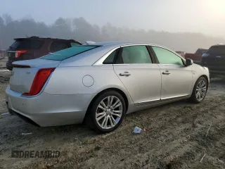 2019 Cadillac XTS Luxury z VIN 2G61M5S32K9122108, wystawiony jako Copart lot #84200804 z przebiegiem 105 778 mil mil oraz Szkody całkowita. Historia ofert i sprzedaży dostępna na DreamBid. Obrazek 3.