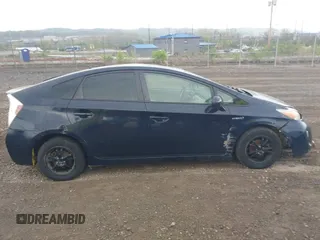 2013 Toyota Prius One with VIN JTDKN3DU5D1633618, listed as a IAAI auction lot 42125827 with 300,000 mi miles. Bid and sale history available at carsss.com. Image 14.