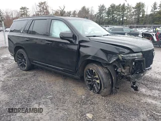 2024 Cadillac Escalade 4WD Sport Platinum z VIN 1GYS4GKLXRR174772, wystawiony jako IAAI lot #41726004 z przebiegiem 17 757 mil mil oraz . Historia ofert i sprzedaży dostępna na DreamBid. Obrazek 1.