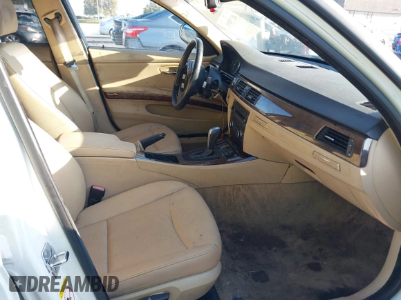 2009 BMW 3 Series 328i with VIN WBAPH53579A435694, listed as a IAAI auction lot 40175091 with Not provided miles and . Bid and sale history available at DreamBid. Image 5.