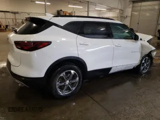 2024 Chevrolet Blazer LT with VIN 3GNKBHR40RS173554, listed as a Copart auction lot 88781585 with 34,117 mi miles and Salvage title. Bid and sale history available at DreamBid. Image 3.