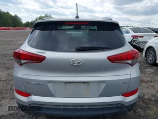 2017 Hyundai Tucson SE with VIN KM8J3CA47HU522428, listed as a IAAI auction lot 41985111 with 86,890 mi miles. Bid and sale history available at carsss.com. Image 16.