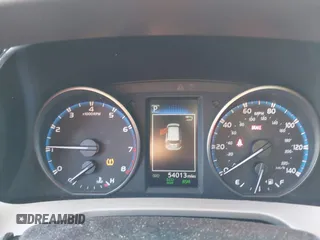 2018 Toyota RAV4 XLE z VIN 2T3WFREV6JW503353, wystawiony jako IAAI lot #41641002 z przebiegiem 54 013 mil mil oraz . Historia ofert i sprzedaży dostępna na DreamBid. Obrazek 7.
