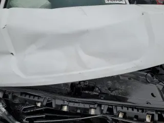 2018 GMC Sierra 2500HD z VIN 1GT12REG1JF126729, wystawiony jako Copart lot #84289454 z przebiegiem Nie podano mil oraz Szkoda całkowita • Salvage title. Historia ofert i sprzedaży dostępna na DreamBid. Obrazek 11.