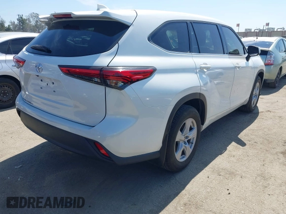 2020 Toyota Highlander L z VIN 5TDCZRAH1LS504828, wystawiony jako IAAI lot #41851081 z przebiegiem 17 695 mil mil oraz . Historia ofert i sprzedaży dostępna na DreamBid. Obrazek 4.