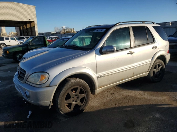 2004 Mercedes-Benz M-Class 3.5L with VIN 4JGAB57E74A459518, listed as a Copart auction lot 88421145 with 196,120 mi miles and Salvage Title. Bid and sale history available at carsss.com. Image 1.
