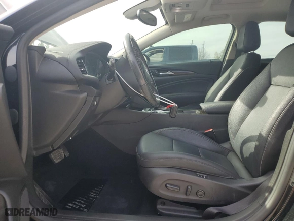 2018 Buick Regal Sportback Essence with VIN W04GP6SX9J1176171, listed as a Copart auction lot 78517874 with 63,311 mi miles and Salvage Title. Bid and sale history available at carsss.com. Image 7.