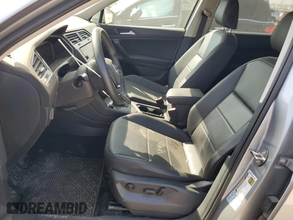 2021 Volkswagen Tiguan SE with VIN 3VV3B7AX8MM115493, listed as a Copart auction lot 71198794 with 34,958 mi miles and Salvage Title. Bid and sale history available at DreamBid. Image 7.