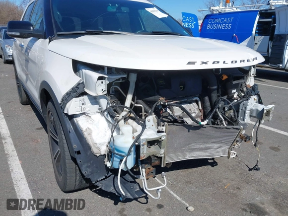 2014 Ford Explorer Sport z VIN 1FM5K8GTXEGB88874, wystawiony jako IAAI lot #41894234 z przebiegiem 81 321 mil mil oraz . Historia ofert i sprzedaży dostępna na DreamBid. Obrazek 17.