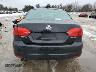 2013 Volkswagen Jetta SE with VIN 3VWDP7AJ4DM364564, listed as a Copart auction lot 44992455 with 81,203 mi miles and Salvage title. Bid and sale history available at DreamBid. Image 6.