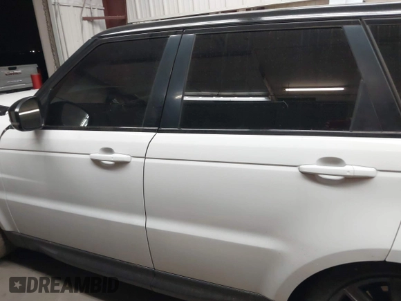 2022 Land Rover Range Rover Sport HSE Silver Edition z VIN SALWR2SU7NA234383, wystawiony jako IAAI lot #42195404 z przebiegiem 37 053 mil mil oraz . Historia ofert i sprzedaży dostępna na DreamBid. Obrazek 13.