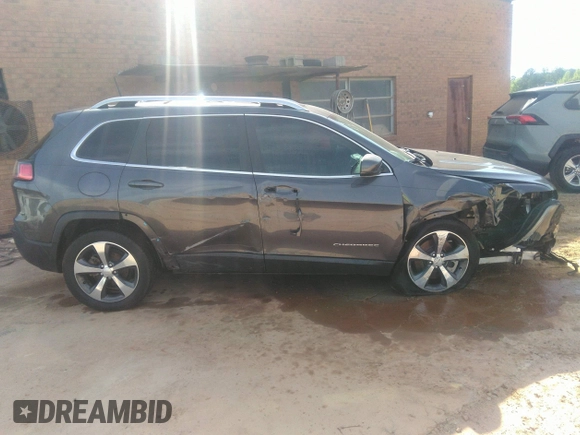 2019 Jeep Cherokee Limited with VIN 1C4PJLDB1KD392751, listed as a IAAI auction lot 41716866 with 69,545 mi miles and . Bid and sale history available at DreamBid. Image 14.