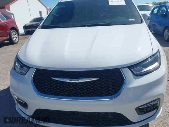 2022 Chrysler Pacifica Hybrid Limited with VIN 2C4RC1S74NR112960, listed as a IAAI auction lot 41584818 with 22,040 mi miles and . Bid and sale history available at DreamBid. Image 12.