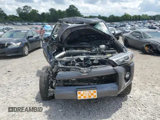 2021 Toyota 4Runner SR5 Premium with VIN JTENU5JR2M5929292, listed as a Copart auction lot 60743695 with 50,725 mi miles and Salvage title. Bid and sale history available at DreamBid. Image 5.