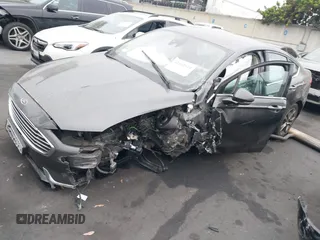 2020 Ford Fusion SEL с VIN 3FA6P0CD0LR137860, выставлен на аукционе IAAI как лот 42442924 с пробегом 64 998 миль миль и . История ставок и продаж доступна на DreamBid. Изображение 19.