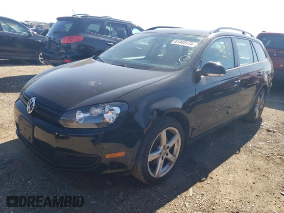2010 Volkswagen Jetta SportWagen S with VIN 3VWKX7AJ4AM636582, listed as a Copart auction lot 61040174 with 105,492 mi miles and Salvage Title. Bid and sale history available at carsss.com. Image 1.