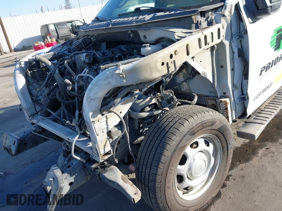 2018 Ford F-150 XL z VIN 1FTEX1CB5JKD81449, wystawiony jako IAAI lot #41362827 z przebiegiem Nie podano mil oraz . Historia ofert i sprzedaży dostępna na DreamBid. Obrazek 6.